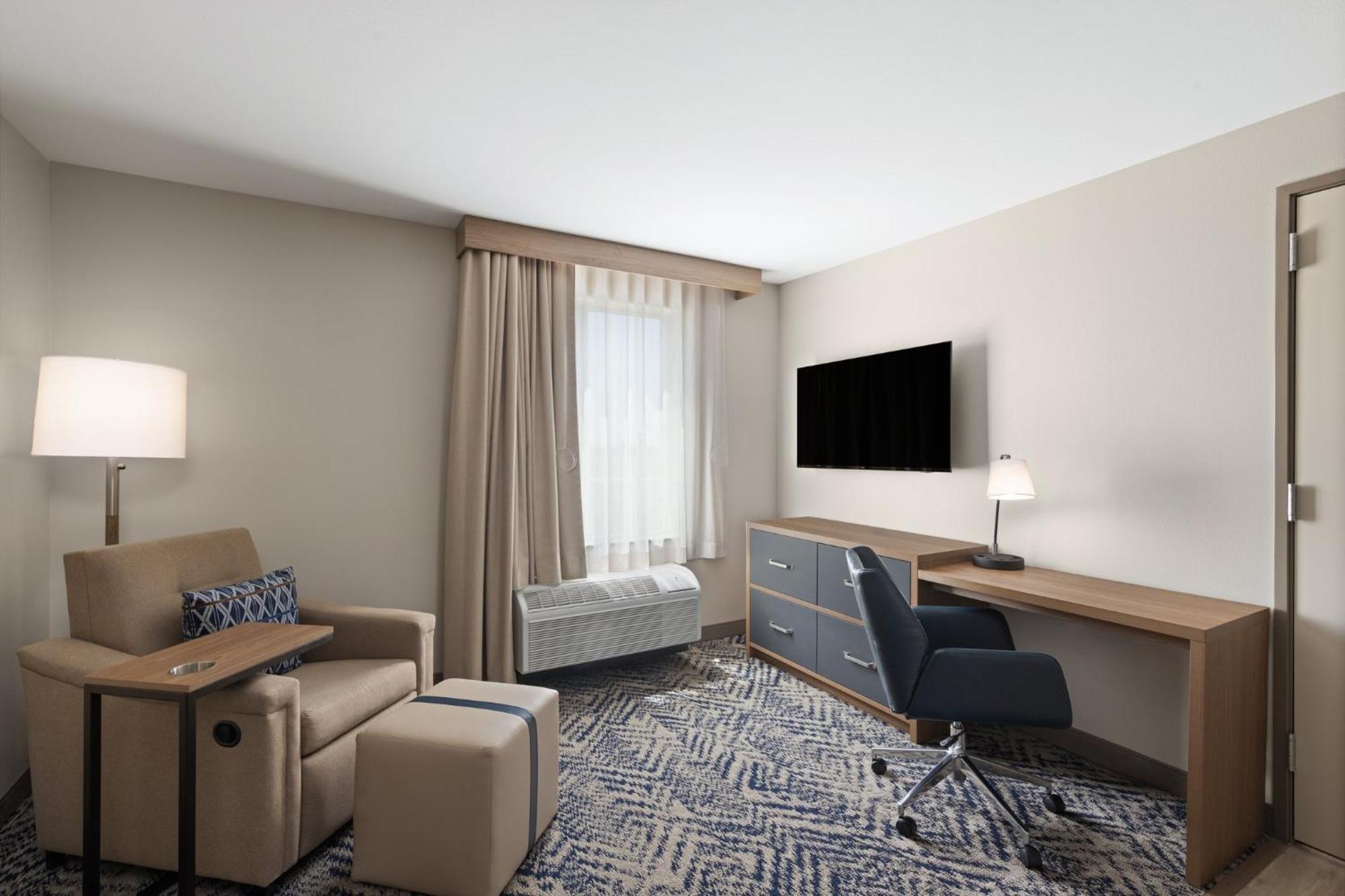 Candlewood Suites Mcpherson, An Ihg Hotel Екстер'єр фото