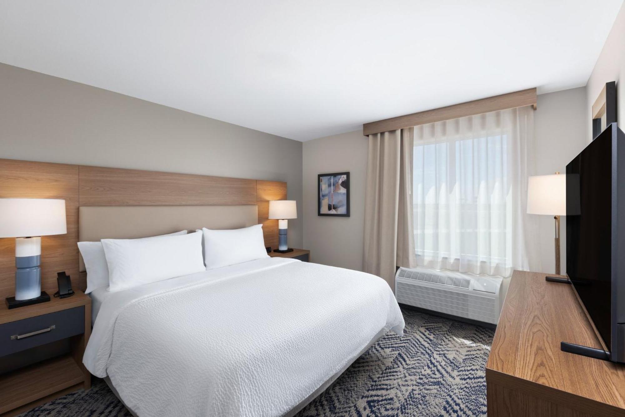 Candlewood Suites Mcpherson, An Ihg Hotel Екстер'єр фото