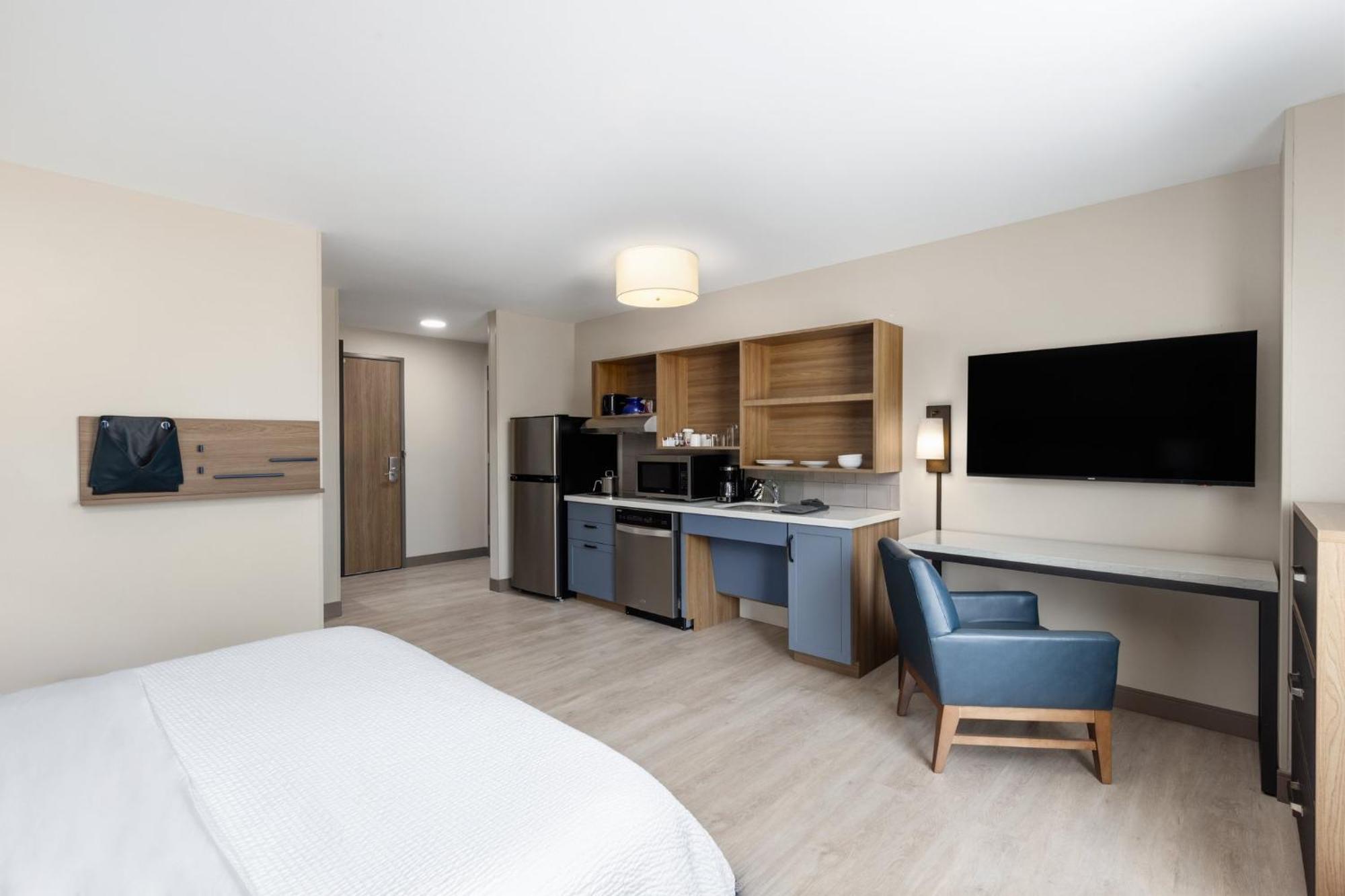 Candlewood Suites Mcpherson, An Ihg Hotel Екстер'єр фото